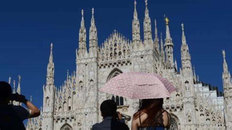 Milan: Duomo Tour with Priority Entry & Rooftop Access - Logistics: Meeting Point, Duration, and Flexibility