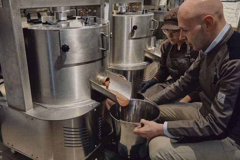 Milan: Enrico Rizzi Chocolate Factory Tour with tasting - Exploring Enrico Rizzis Chocolate Factory in Milan