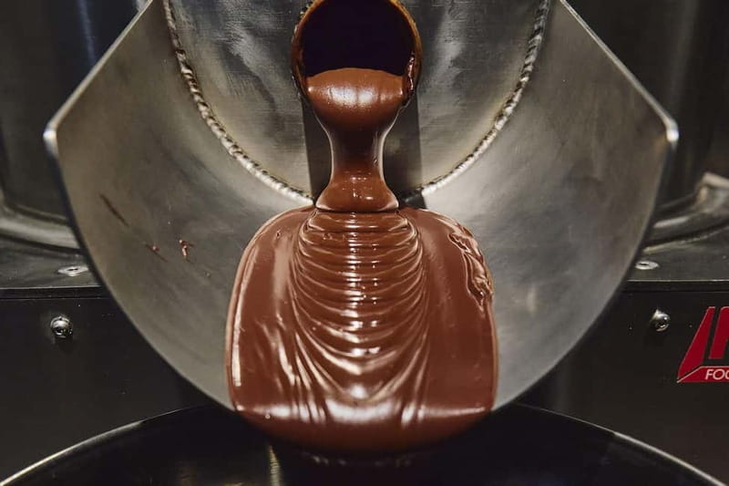 Milan: Enrico Rizzi Chocolate Factory Tour with tasting - Accessibility and Additional Information