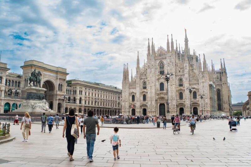 Milan Family Discovery Private Walk: Piazzas and Castles - Key Points