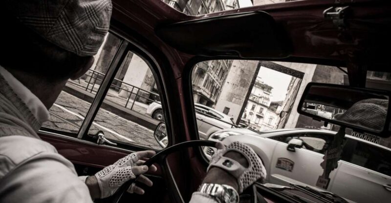 Milan: Fast Tour by Vintage Red Fiat 500 (30 mins, no stop) - Starting Point and Meeting Details in Milan