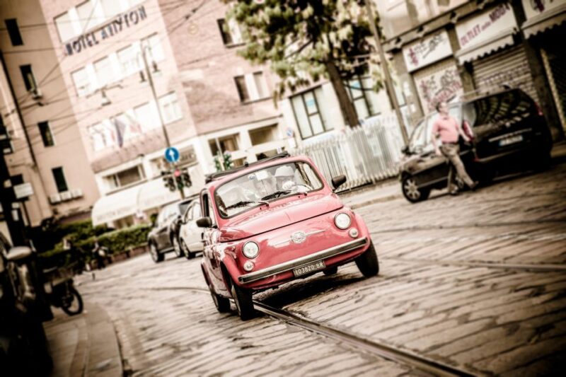 Milan: Fast Tour by Vintage Red Fiat 500 (30 mins, no stop) - The Route and Key Landmarks Visible from the Car