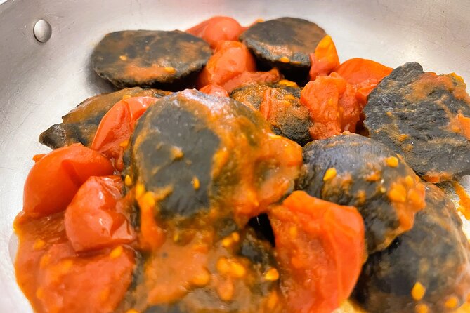 Milan Food Tasting Tour in Hidden Gems for Small Groups - Indulging in Tiramisu and More at Via Cusani