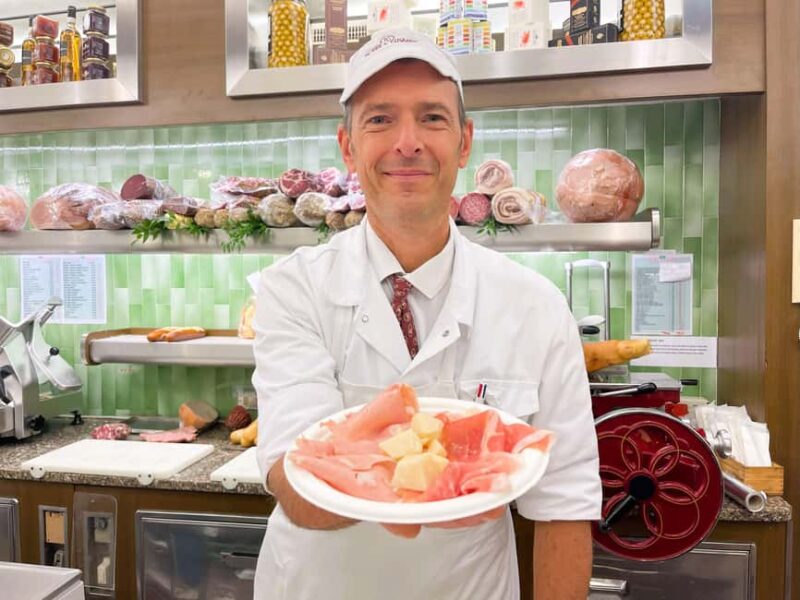 Milan: Food tasting tour of Hidden Gems (Small Groups) - Milan’s Food Scene Comes Alive at Hidden Gems