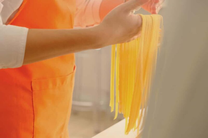 Milan: Fresh Pasta & Tiramisù Class in a Glamorous Home - The Art and Antique Furnishings as a Backdrop