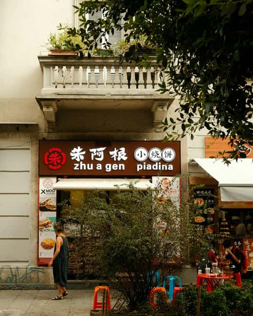 Milan: From Monumental Cemetery to Chinatown - Key Points