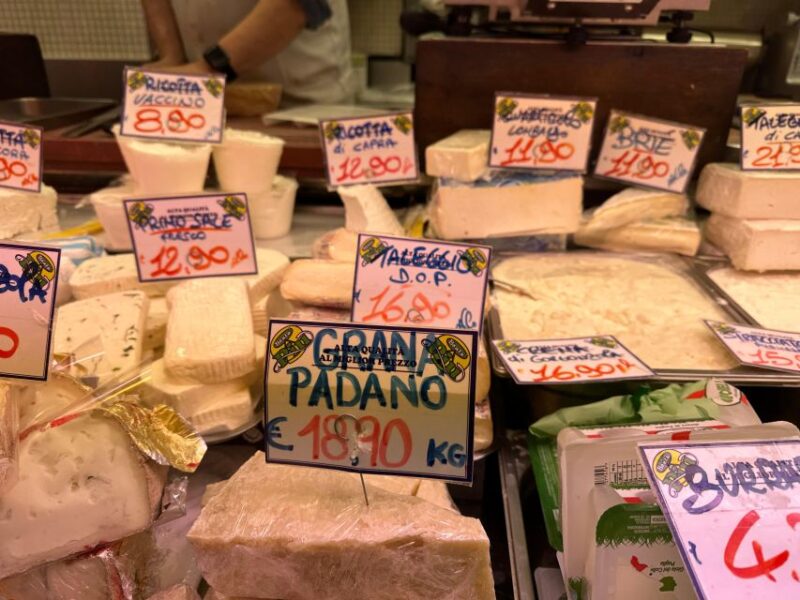Milan: Gourmet Street Food Tour with Sightseeing and Tasting - The Route: Walking Through Milan’s Iconic Streets and Squares