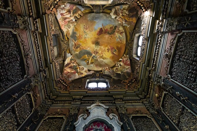 Milan: Highlights and Secret Treasures walking tour - Exploring the Ca Granda and the Ospedale Maggiore