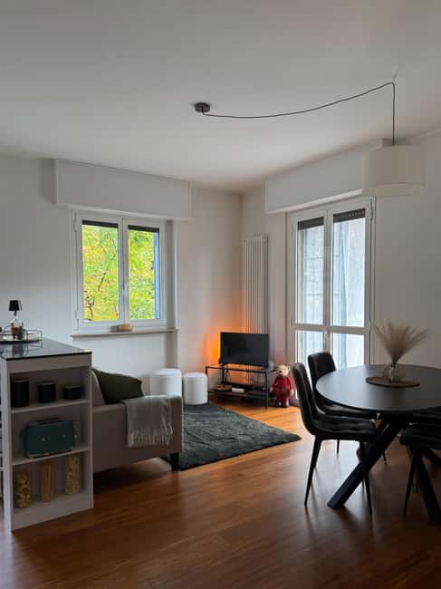 Milan: Homemade Pasta, Sauce, and Tiramisu Cooking Class - The Experience of Valentina as a Host