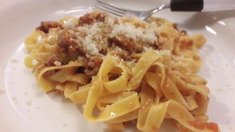 Milan: Italian Cooking Class with Food and Wine - Snacks, Wine, and Socializing During the Meal