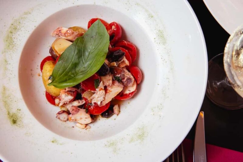 Milan: Italian Food Experience with Chef Introduction & Wine - Choosing Your Main Course: Pasta or Grilled Beef