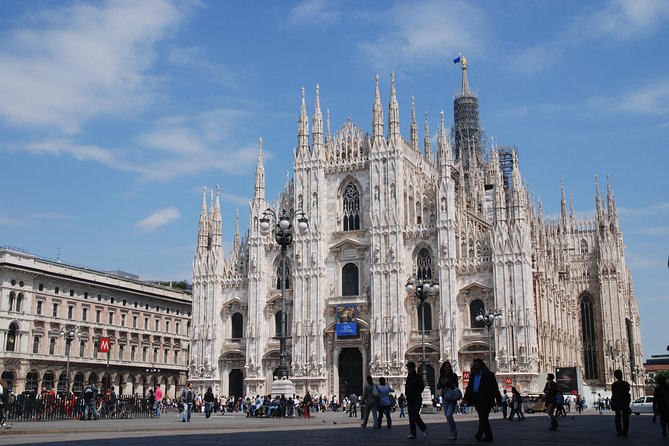 Milan : ITALIAN FOOD TOUR - 3h - Corso Garibaldi’s Regional Food and Wine Tasting