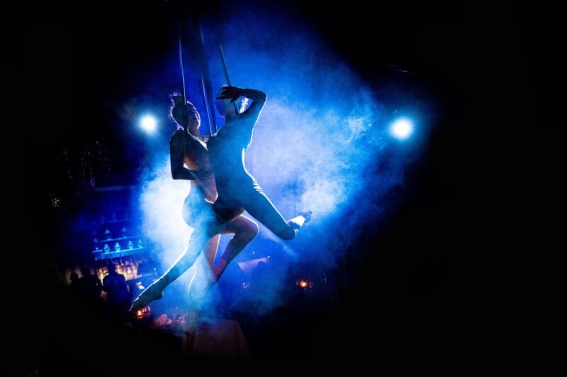 Milan: Maison Milano Dinner and Show - Key Points