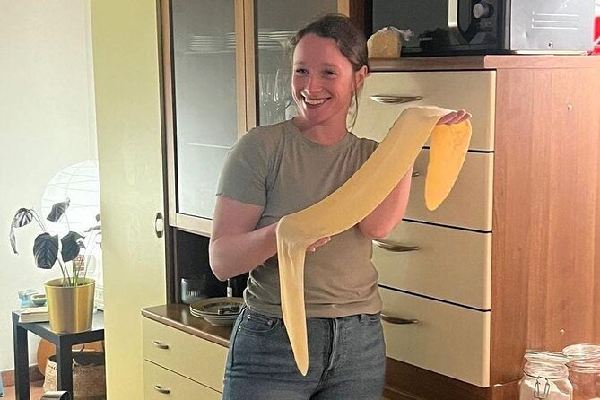 Milan: Pasta, Tiramisu, Cooking Class! Learning Premium Products! - The Role of the Chef: Knowledgeable and Engaging