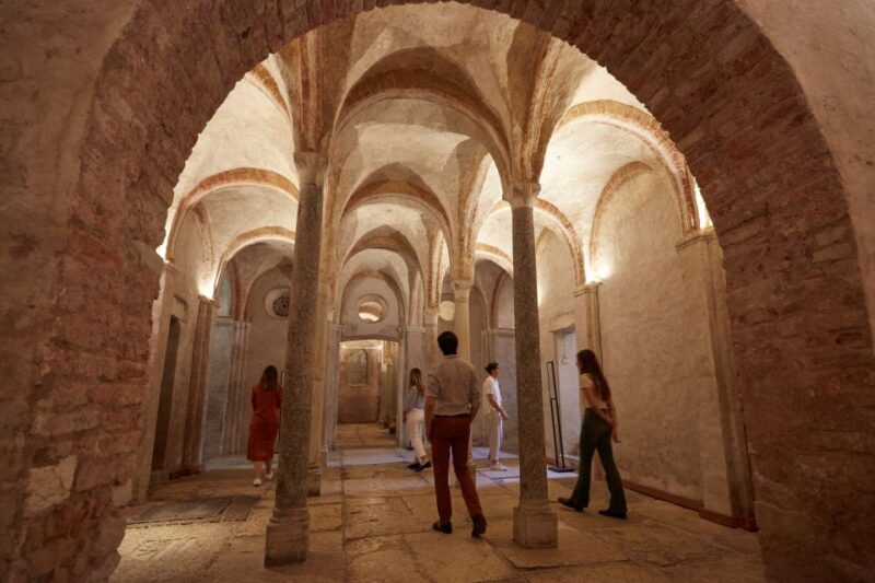 Milan: Pinacoteca Ambrosiana and San Sepolcro Crypt Ticket - Additional Features: Downloadable App and Flexibility