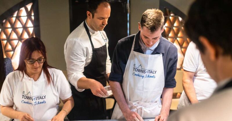 Milan: Pizza or Pasta and Gelato-Making Class with Wine - Who Should Try This Experience?