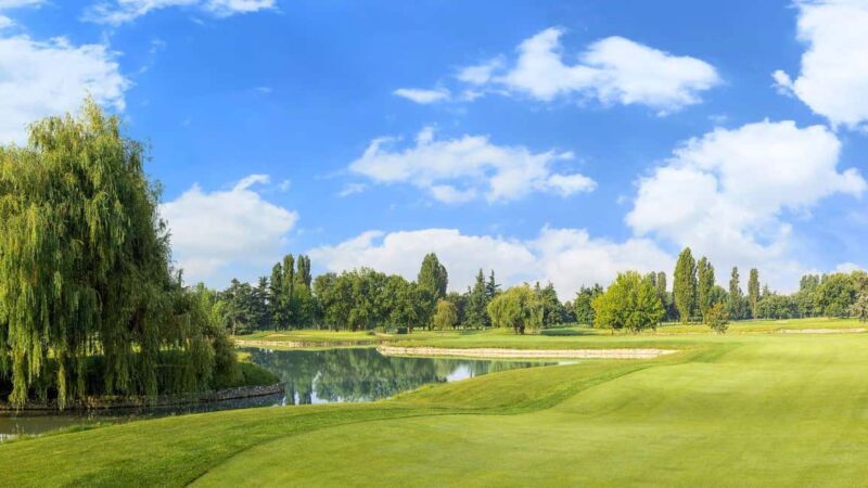 Milan: Play golf at Le Rovedine Golf Club - Explore Milan’s Premier Golf Destination: Le Rovedine Golf Club