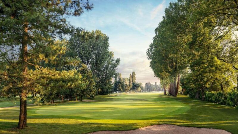 Milan: Play golf at Le Rovedine Golf Club - Key Points
