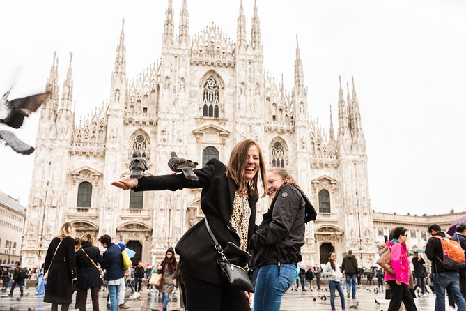 Milan Private Custom Tours with Locals: Highlights & Hidden Gems - Visiting the Iconic Duomo di Milano