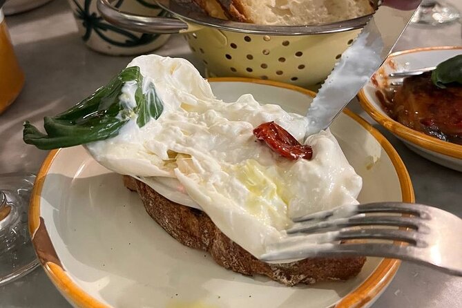 Milan Private Walking Tasting Tour with Secret Food Tours - Maintaining Value and Satisfaction