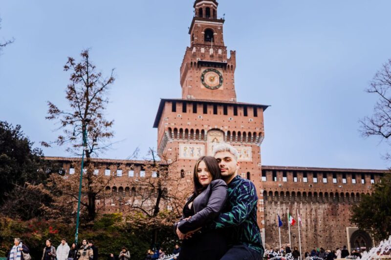 Milan: Professional Photoshoot Outside Sforza Castle - The Iconic Sforza Castle as the Perfect Photo Backdrop
