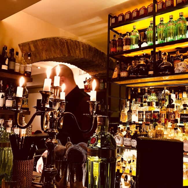 Milan: Risotto alla Milanese & Wine Tasting Experience - Key Points