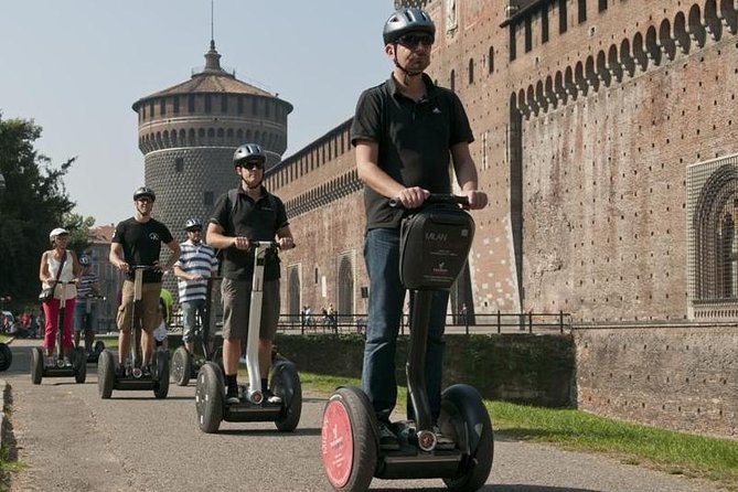 Milan: Segway Tour with Local Tourist Guide Live - 3 hours & half - Medieval History at Piazza Mercanti