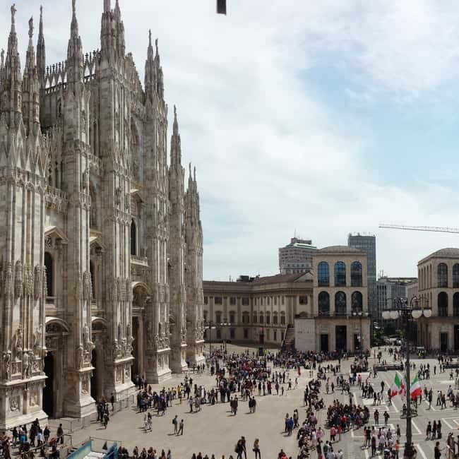 Milan: Skip-the-Line Duomo & La Scala Museum Guided Tour - The Galleria Vittorio Emanuele II: Milan’s First Shopping Mall