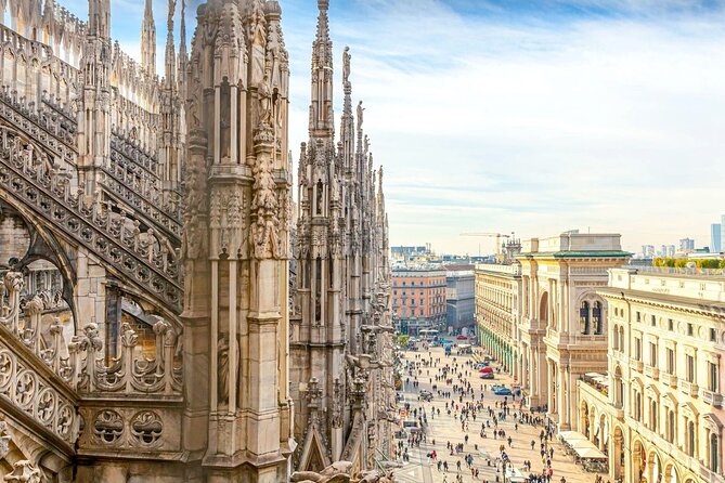 Milan Small Group: Duomo & Rooftop, Sforza Castle, Gelato Tasting - Tasting Italian Gelato at a Top Milanese Spot