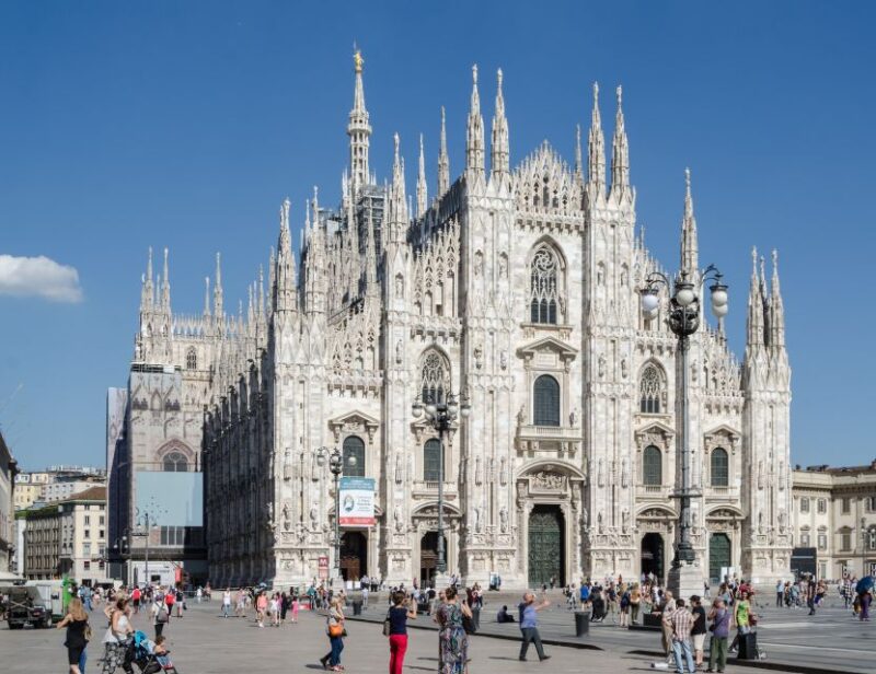 Milan: small group walking tour of the Duomo and city centre - Admiring the Facades of Teatro La Scala and Sforza Castle