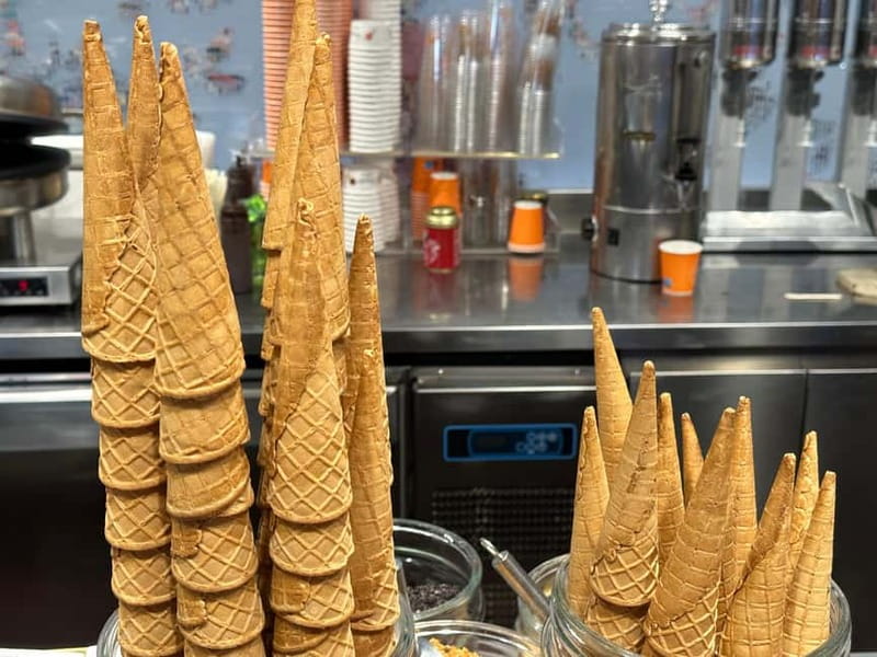 Milan: Street Food Tour with Tastings and Local Guide - The Practicalities: Meeting Point, Group Size, and Duration