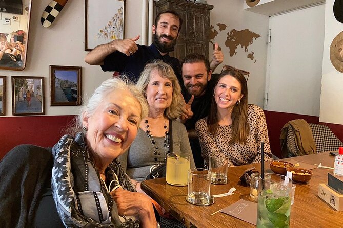 Milan: Sunset Navigli Food & Drinks Tour by Do Eat Better - Sampling Milan’s Classic Aperitivo Snacks