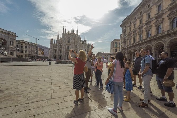 Milan Super Saver: Skip-the-Line Duomo and Rooftop Guided Tour - Optional Hop on Hop off Milan Bus Tour