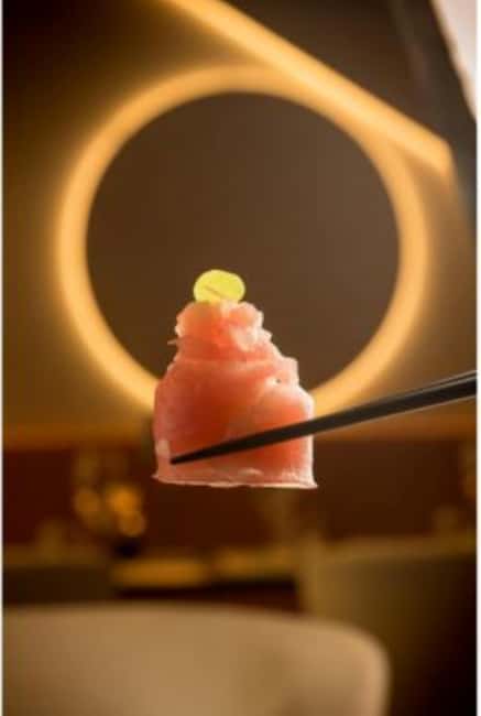 Milan: Sushi Tasting Experience with Wine - The Modern Dining Atmosphere at Sushi&Sound