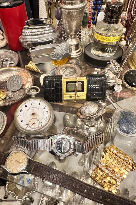 Milan: The Ultimate Vintage Shopping Guidebook - What Sets This Vintage Guide Apart from Others