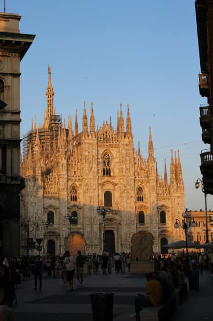Milan: Walking Tour of Highlights and Hidden Gems - Exploring Milan’s Historic Heart at the Duomo