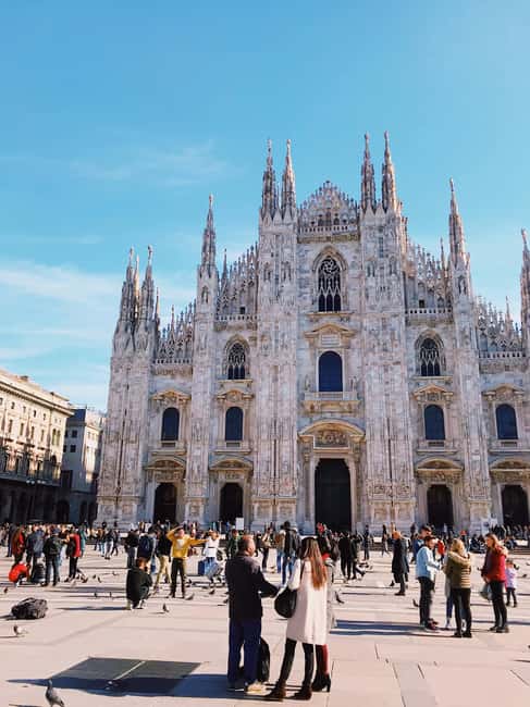 Milan: Walking Tour of Highlights and Hidden Gems - Hidden Courtyards and Discreet Churches