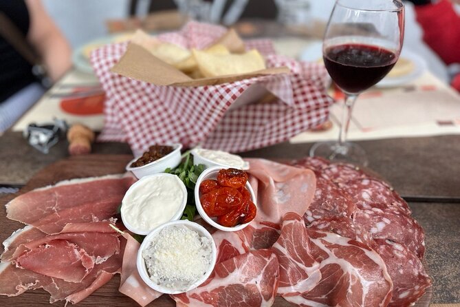 Milan's Authentic Street Food tour: A Gourmet Experience - The Unique Aspects of This Private Milan Food Tour