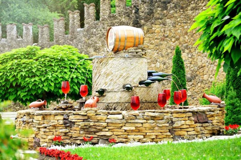 Milesti Mici winery Guinnessed World Records soviet museum - Key Points