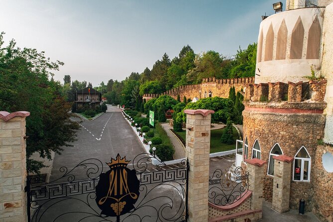 Milestii Mici Underground Winery Tour INCLUDING Wine tasting - Starting Point: Hotel Pickups in Chișinău