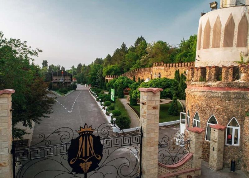 Milestii Mici Underground Winery Tour INCLUDING Wine tasting - Exploring the Vast Cellars 60 Meters Underground