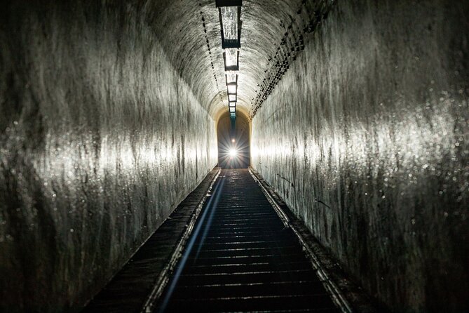 Military Tour - Guides and Commentary: Making History Come Alive