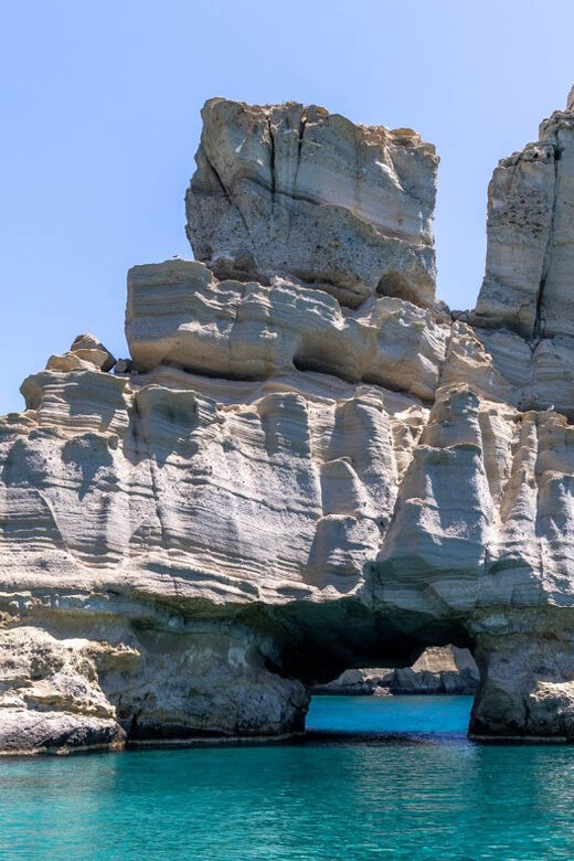 Milos Boat rental - Discover Milos with Your Own Motorboat from Provatas Beach