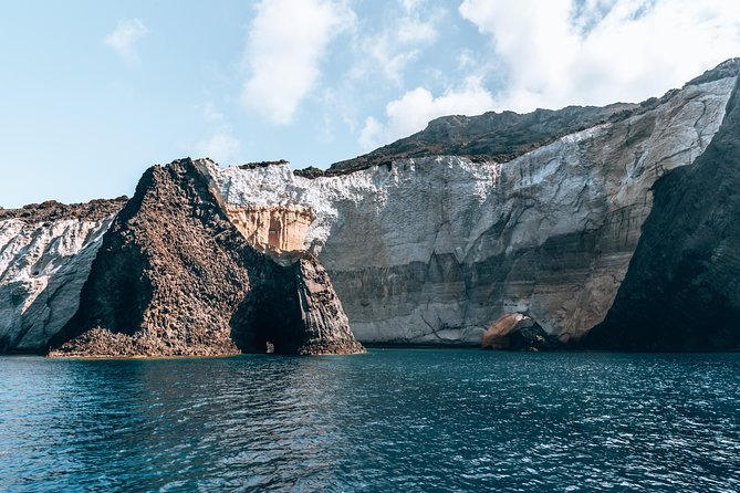 Milos caves snorkelling Catamaran Cruise in a small group - Onboard Amenities and Food Highlights