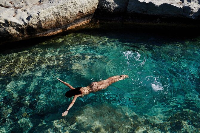 Milos Island Full day Private Tour - Sarakiniko’s Moonlike Landscape and Clear Waters