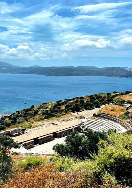 Milos: Luxury Jeep Safari with BBQ & Drinks - Visiting Klima Village and Its Colorful Houses