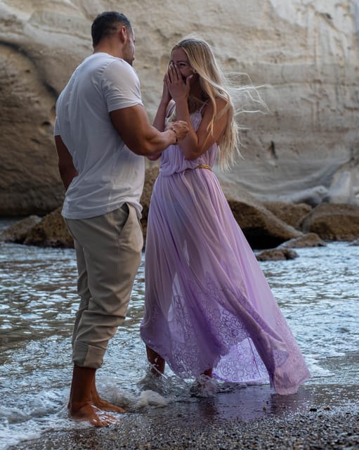 Milos: Private Photo Tour with a Professional Photographer - Key Points