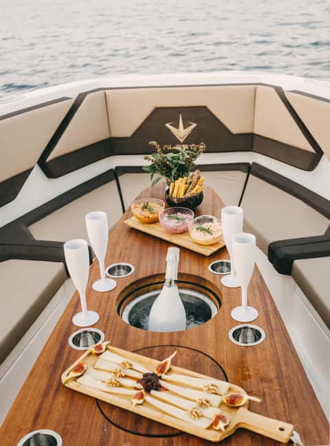 Milos: Private Yacht TourKleftiko Sarakiniko Poliegos - Exclusive Milos Private Yacht Tour with Customizable Itinerary