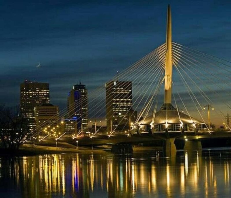 Milwaukee : Best Street Food Tour With A Local Guide - The Role of the Local Guide in Enhancing the Tour