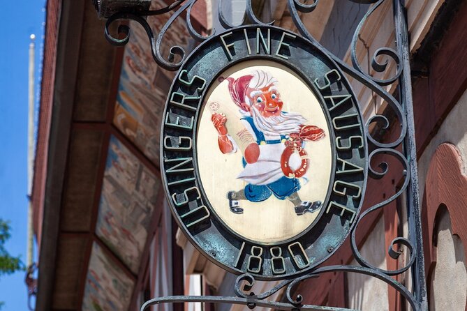 Milwaukee Historic Downtown Self Guided Walking Tour - Key Points